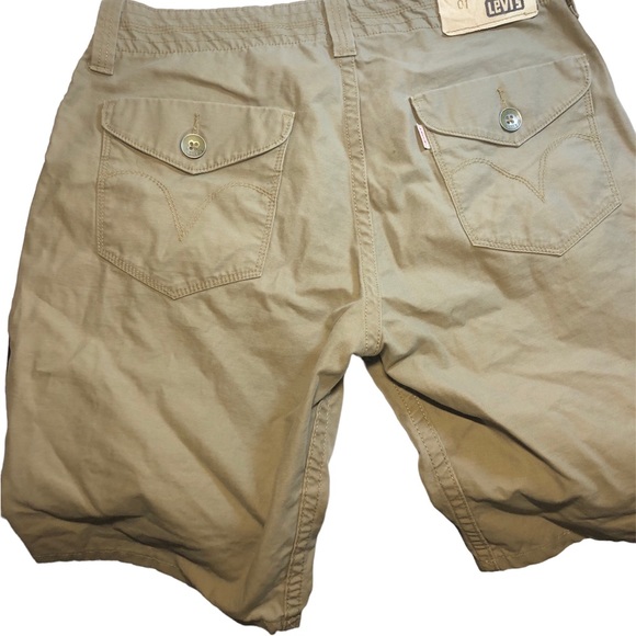 Vintage Levi’s Flat front Shorts Size 30 - Picture 2 of 11